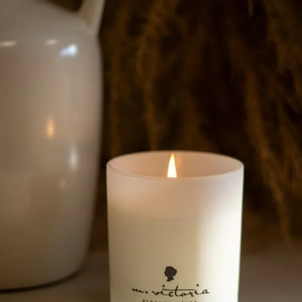 Vela Aromática 190g Lux - Chá Branco, imagem 1 de 2